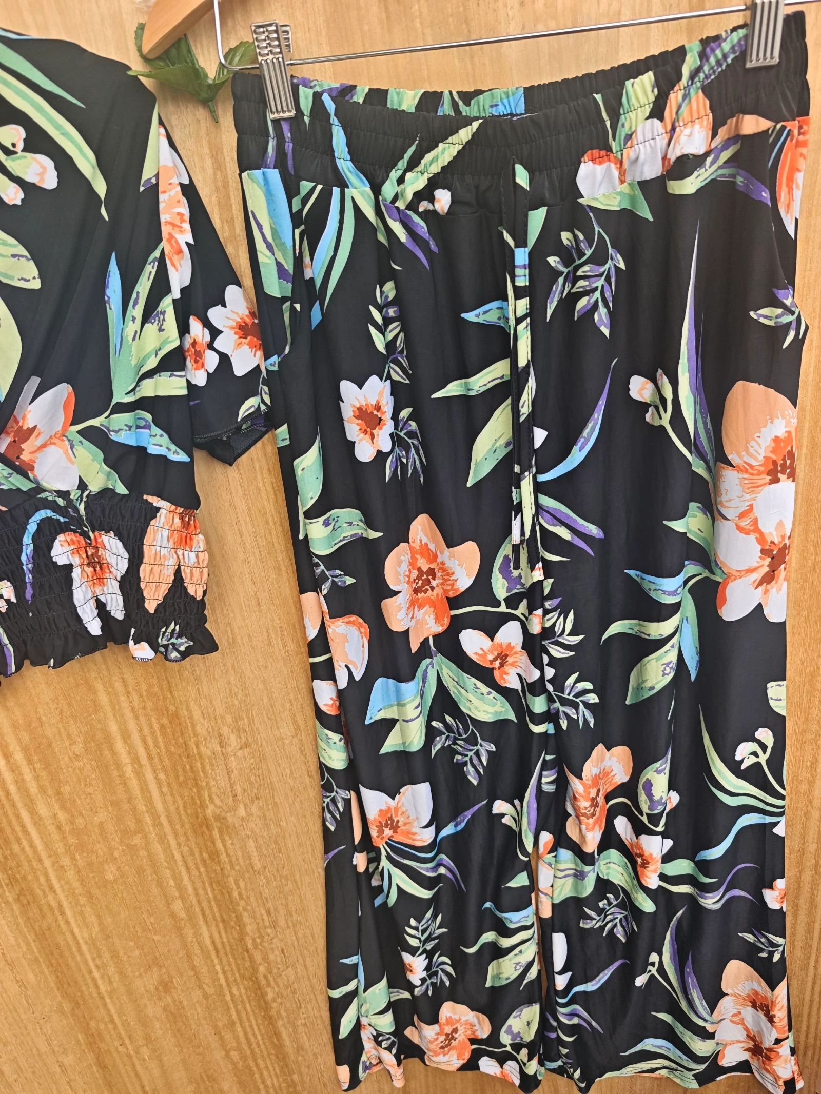 Conjunto de pantalón y top xl/xxl – photo 3